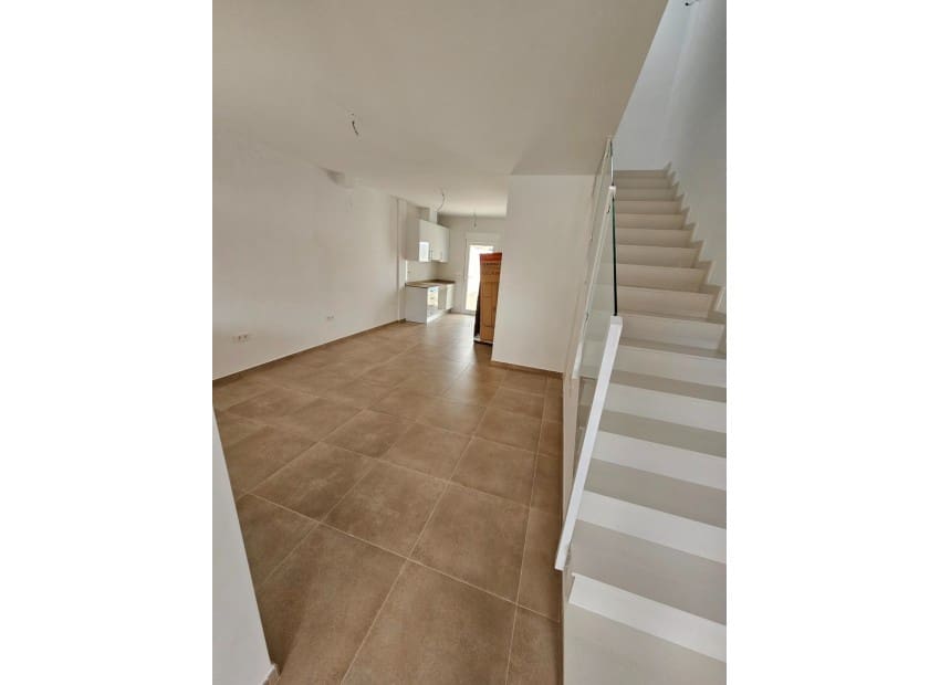 3 slaapkamer Villa te koop in Pilar de la Horadada met zwembad garage - € 265.000 (Ref: 8825688)