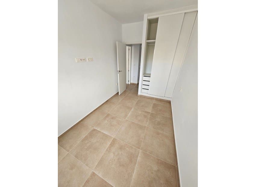 3 slaapkamer Villa te koop in Pilar de la Horadada met zwembad garage - € 265.000 (Ref: 8825688)