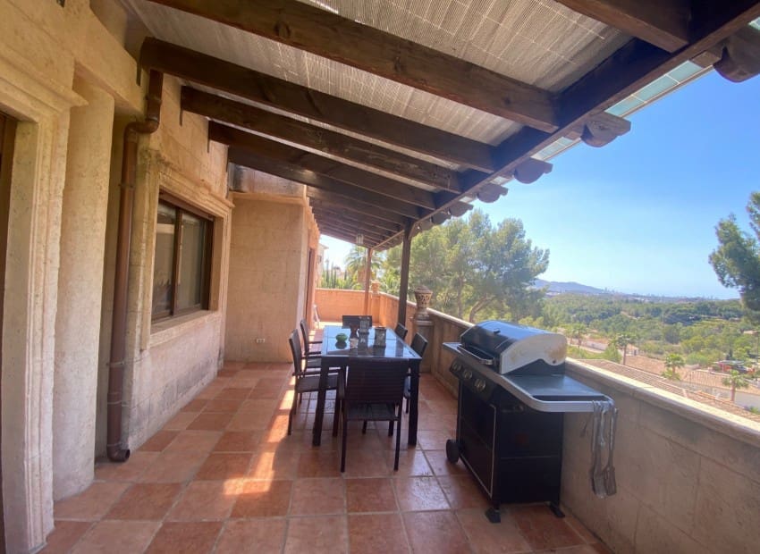 4 soverom Villa til salgs i Altea la Vella med svømmebasseng garasje - € 630 000 (Ref: 8825689)