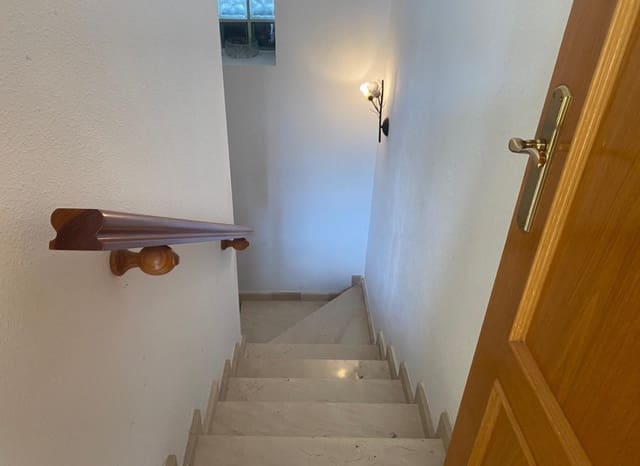 4 soveværelse Villa til salg i Albir, Alfaz del Pi / L'Alfàs del Pi med swimmingpool garage - € 450.000 (Ref: 8825704)