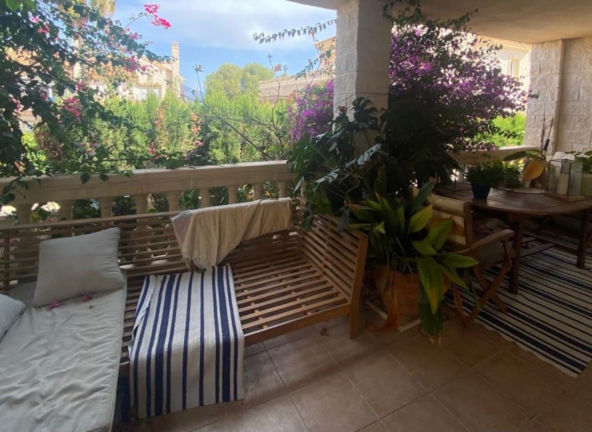 4 soveværelse Villa til salg i Albir med swimmingpool garage - € 450.000 (Ref: 8825704)