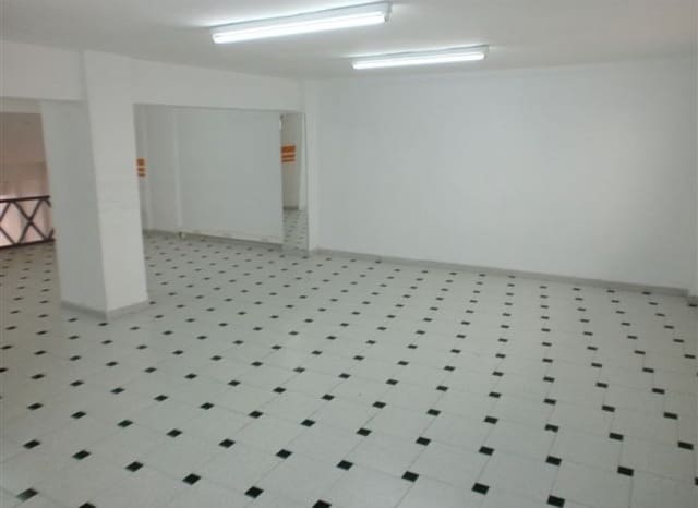 Kommersiell til salgs i Pueblo, Calpe / Calp med svømmebasseng - € 96 000 (Ref: 8825707)