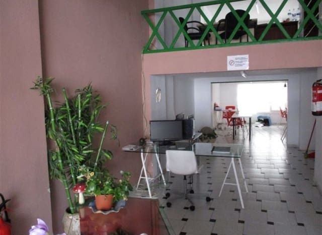 Kommersiell til salgs i Pueblo, Calpe / Calp med svømmebasseng - € 96 000 (Ref: 8825707)
