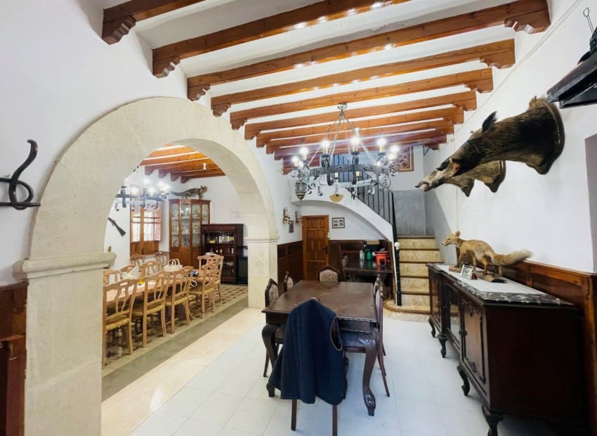 9 soveværelse Finca/Landehus til salg i Jijona / Xixona med swimmingpool garage - € 550.000 (Ref: 8825713)