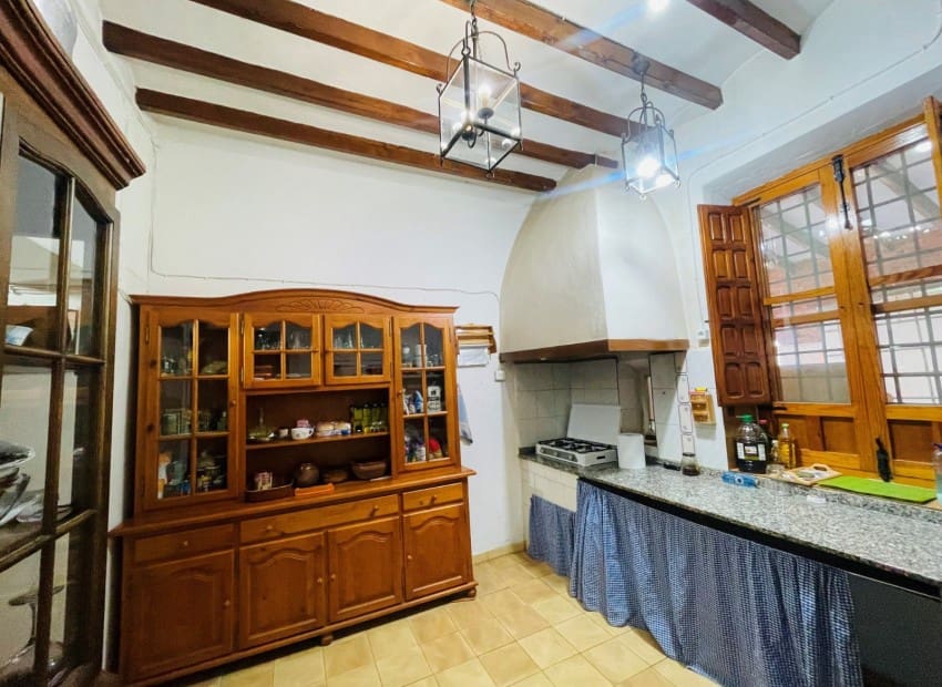 9 soveværelse Finca/Landehus til salg i Jijona / Xixona med swimmingpool garage - € 550.000 (Ref: 8825713)