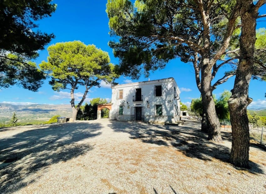 9 soveværelse Finca/Landehus til salg i Jijona / Xixona med swimmingpool garage - € 550.000 (Ref: 8825713)