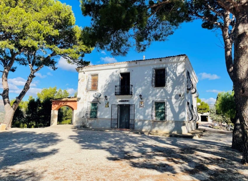 9 soveværelse Finca/Landehus til salg i Jijona / Xixona med swimmingpool garage - € 550.000 (Ref: 8825713)