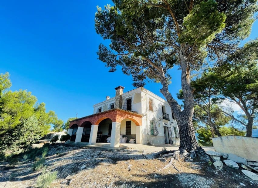 9 soveværelse Finca/Landehus til salg i Jijona / Xixona med swimmingpool garage - € 550.000 (Ref: 8825713)