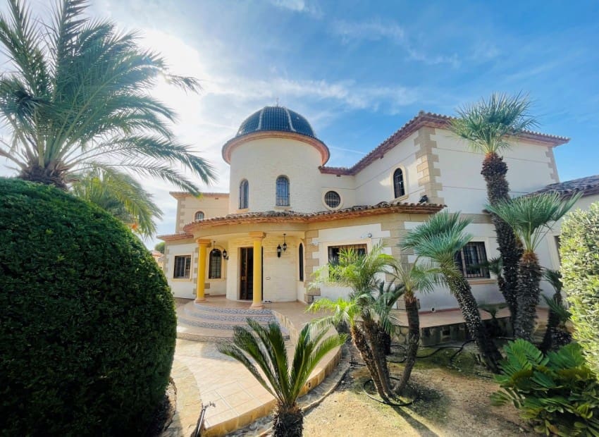 6 slaapkamer Villa te koop in Altea la Vella met zwembad garage - € 2.299.500 (Ref: 8825714)