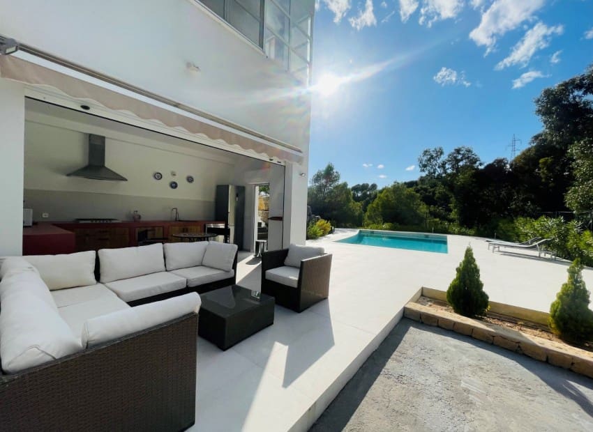 4 soveværelse Villa til salg i Altea la Vella med swimmingpool garage - € 1.295.000 (Ref: 8825721)