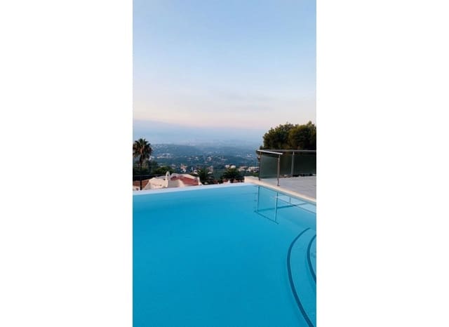 5 quarto Moradia para venda em Altea la Vella, Altea com piscina garagem - 3 499 990 € (Ref: 8825723)