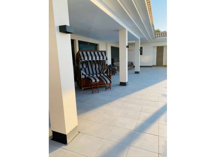 5 soverom Villa til salgs i Altea la Vella med svømmebasseng garasje - € 3 499 990 (Ref: 8825723)