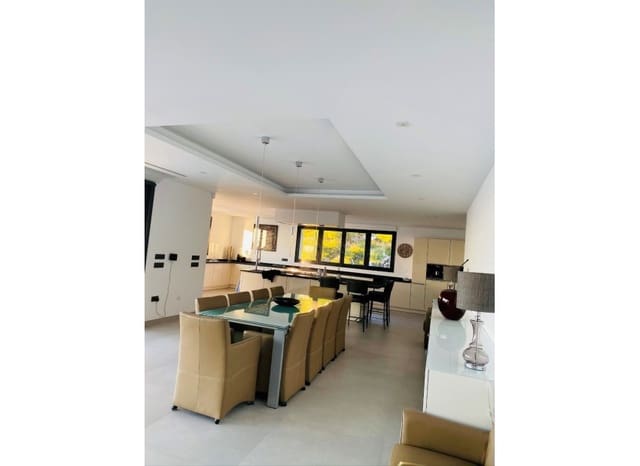 5 quarto Moradia para venda em Altea la Vella, Altea com piscina garagem - 3 499 990 € (Ref: 8825723)