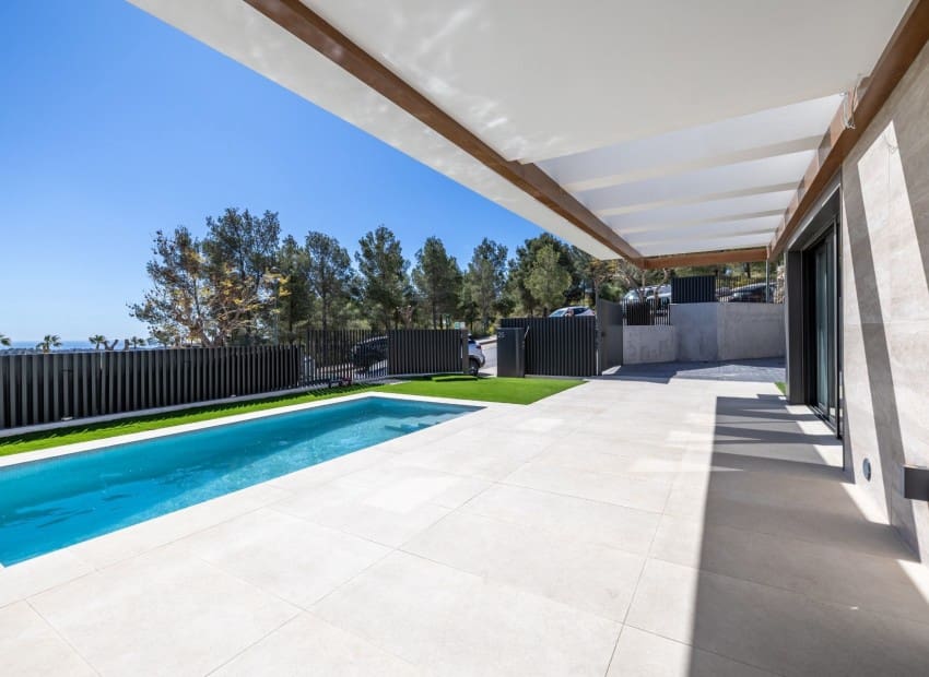 2 bedroom Villa for sale in Polop with pool - € 527,600 (Ref: 8825746)