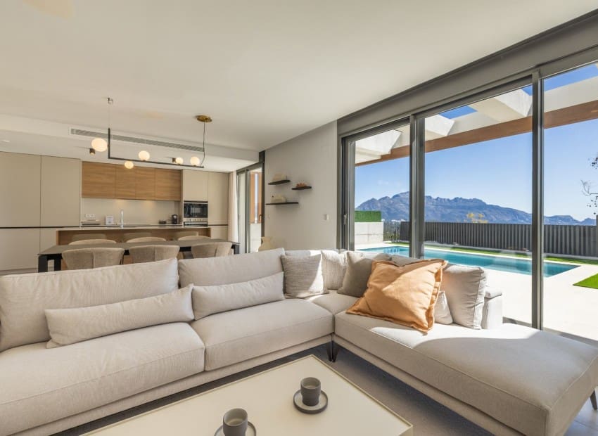 2 bedroom Villa for sale in Polop with pool - € 527,600 (Ref: 8825746)