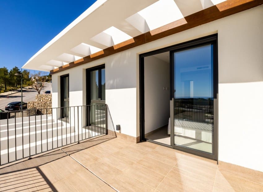 2 bedroom Villa for sale in Polop with pool - € 527,600 (Ref: 8825746)