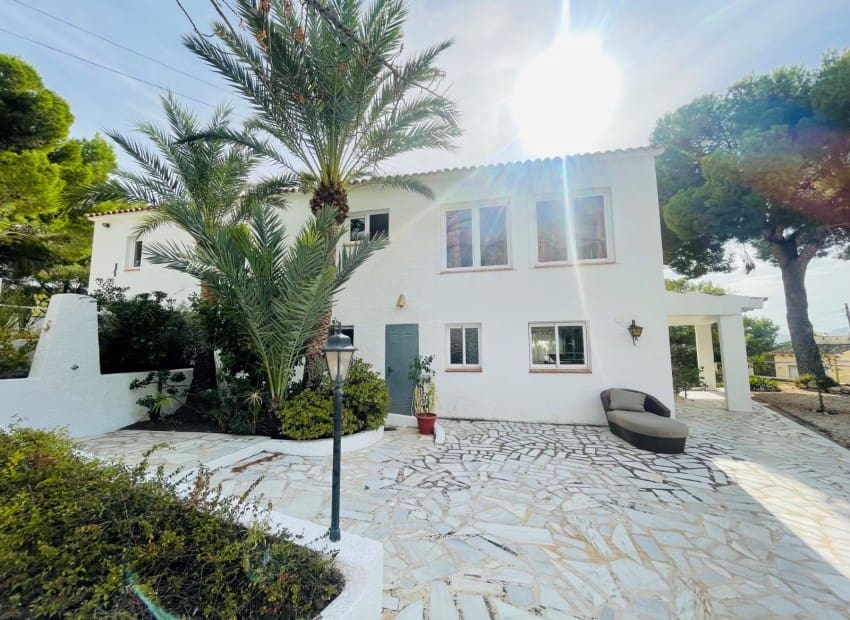 6 slaapkamer Villa te koop in Altea la Vella met zwembad garage - € 740.000 (Ref: 8825748)