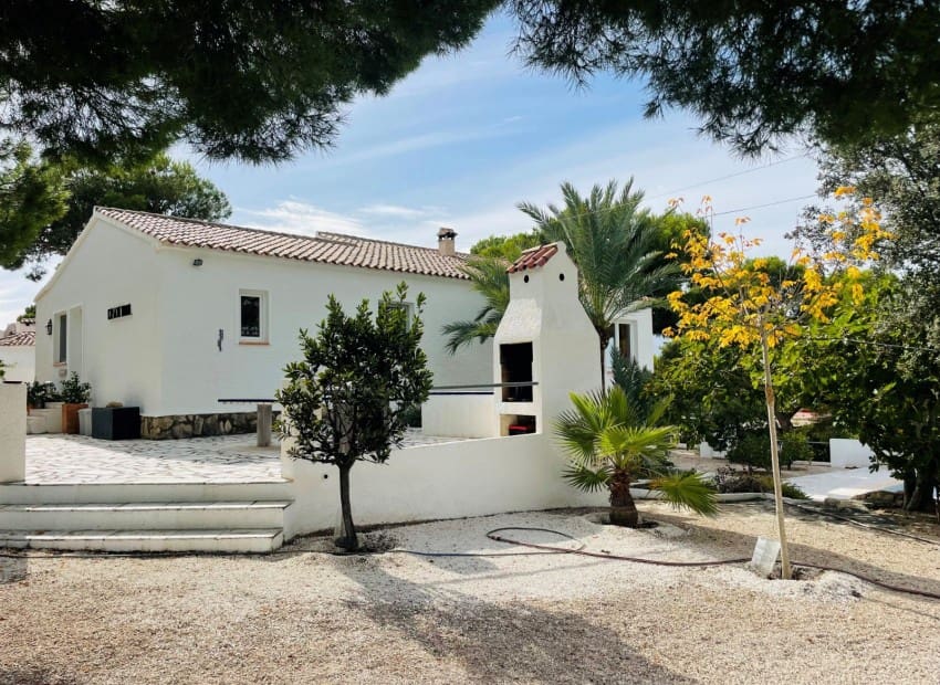 6 slaapkamer Villa te koop in Altea la Vella met zwembad garage - € 740.000 (Ref: 8825748)
