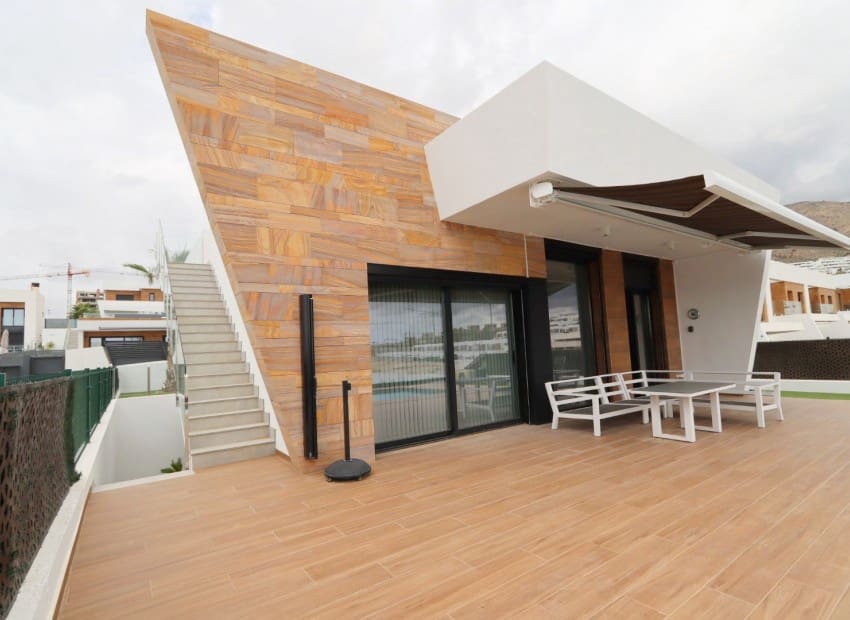 3 bedroom Villa for sale in Finestrat with pool - € 725,000 (Ref: 8825757)