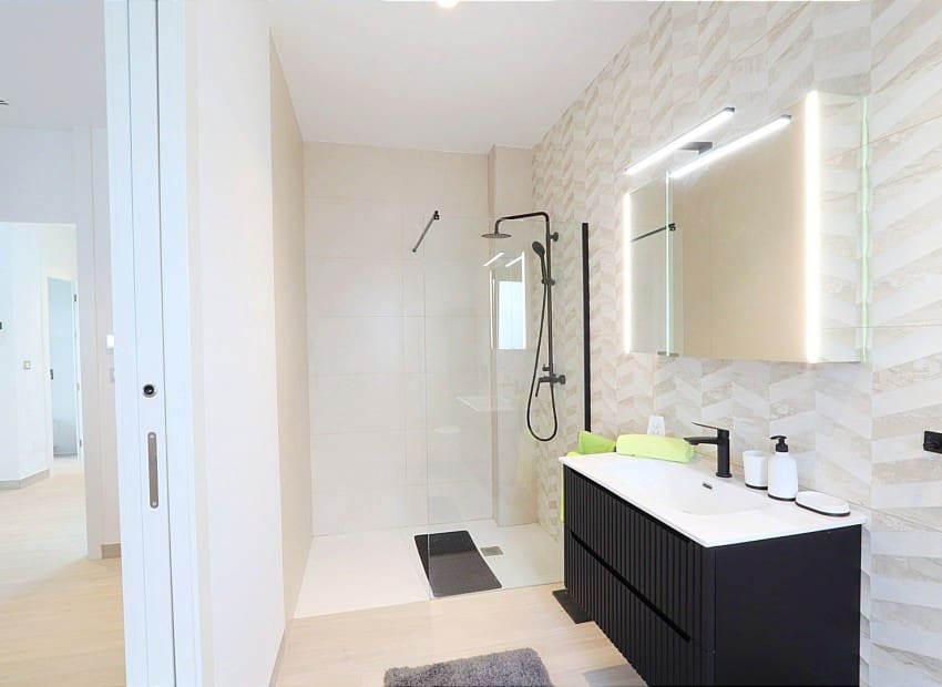 3 bedroom Villa for sale in Finestrat with pool - € 725,000 (Ref: 8825757)