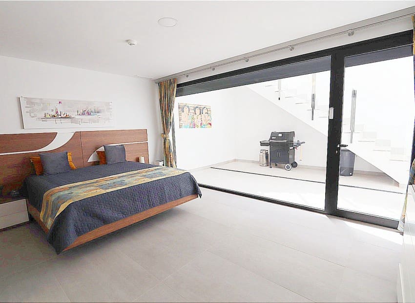 3 bedroom Villa for sale in Finestrat with pool - € 725,000 (Ref: 8825757)