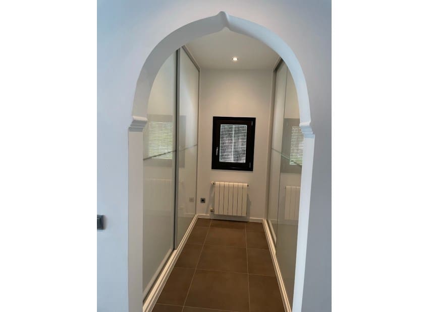 3 slaapkamer Villa te koop in Moraira met zwembad garage - € 1.400.000 (Ref: 8825758)