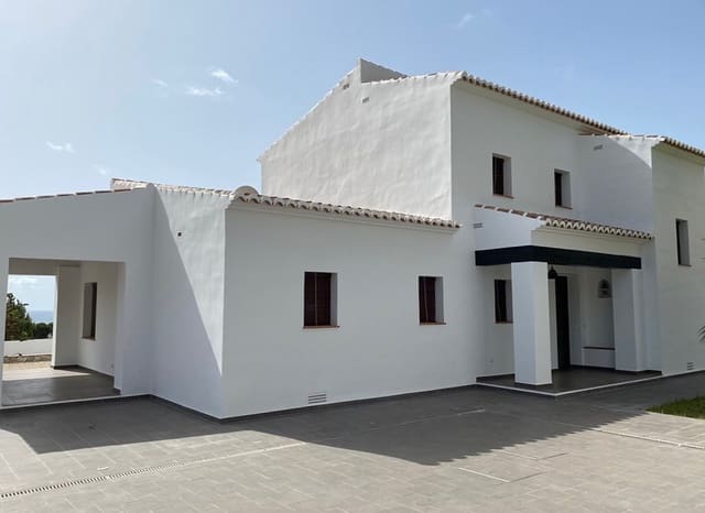 3 slaapkamer Villa te koop in Moraira, Teulada-Moraira met zwembad garage - € 1.400.000 (Ref: 8825758)