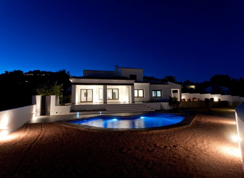 3 slaapkamer Villa te koop in Moraira met zwembad garage - € 1.400.000 (Ref: 8825758)