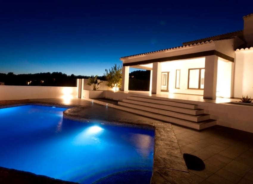 3 slaapkamer Villa te koop in Moraira met zwembad garage - € 1.400.000 (Ref: 8825758)