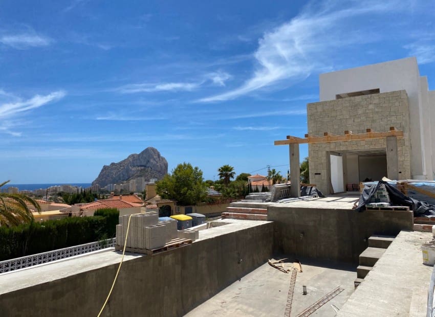 Chalet de 4 habitaciones en Calpe / Calp en venta con piscina - 1.575.000 € (Ref: 8825760)