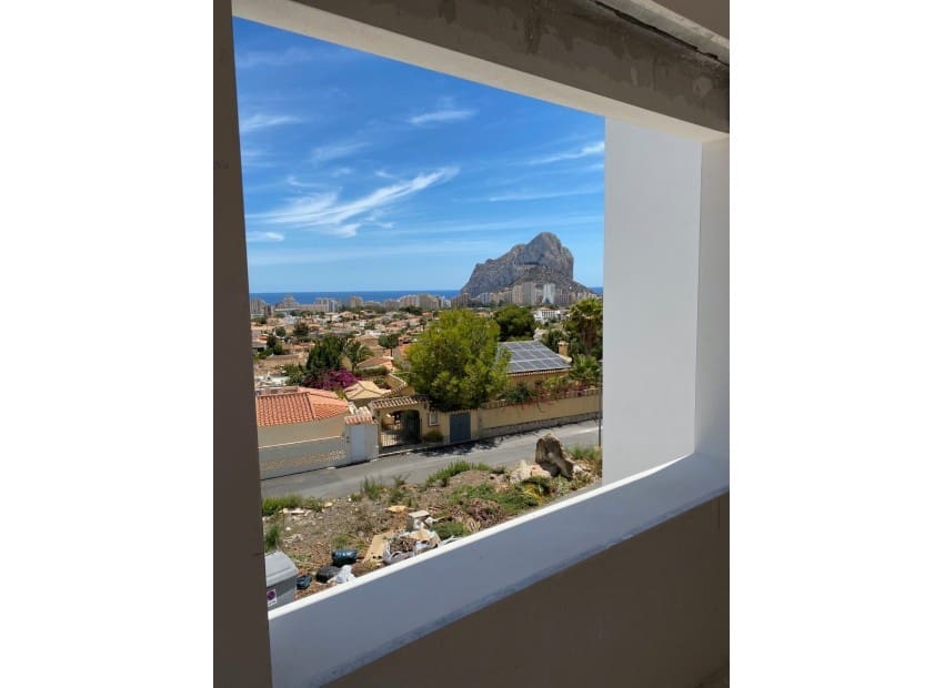 Chalet de 4 habitaciones en Calpe / Calp en venta con piscina - 1.575.000 € (Ref: 8825760)
