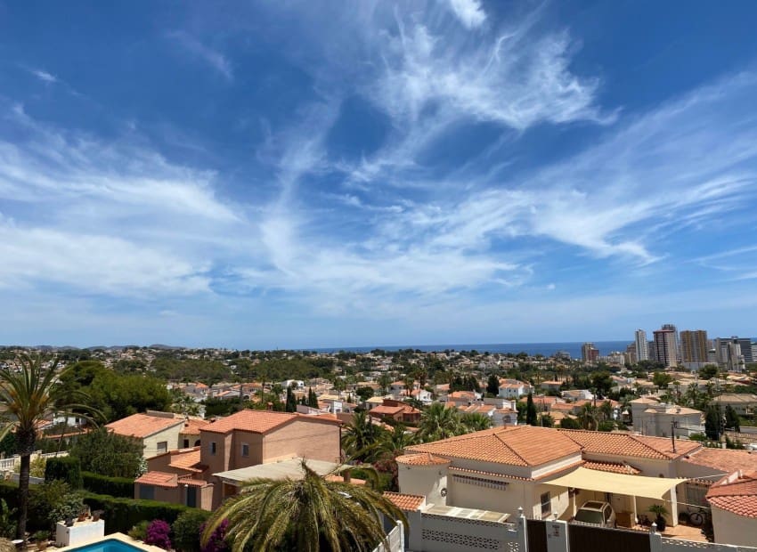 Chalet de 4 habitaciones en Calpe / Calp en venta con piscina - 1.575.000 € (Ref: 8825760)