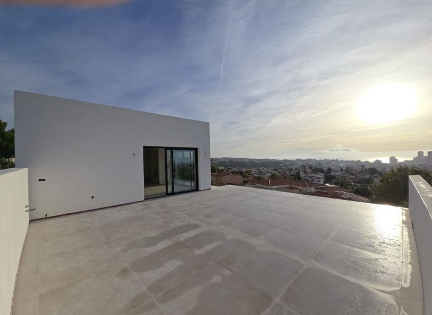 Chalet de 4 habitaciones en Calpe / Calp en venta con piscina - 1.575.000 € (Ref: 8825760)