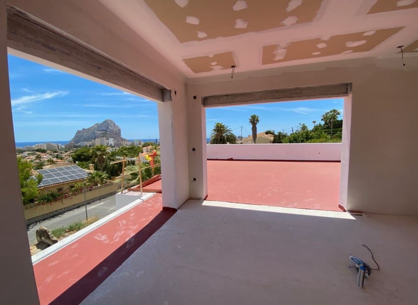 Chalet de 4 habitaciones en Calpe / Calp en venta con piscina - 1.575.000 € (Ref: 8825760)