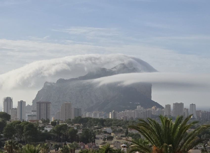 Chalet de 4 habitaciones en Calpe / Calp en venta con piscina - 1.575.000 € (Ref: 8825760)