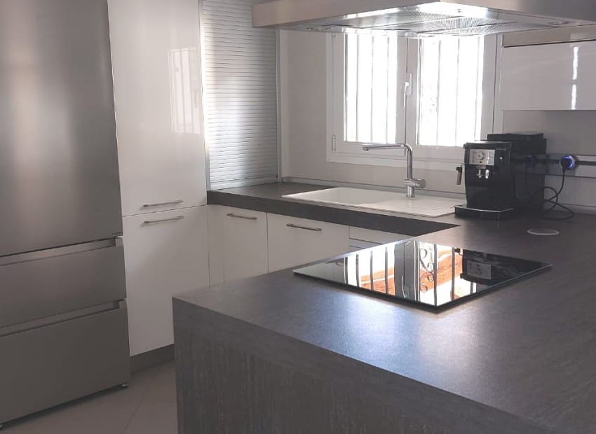 5 soverom Villa til salgs i Busot med svømmebasseng - € 575 000 (Ref: 8825762)