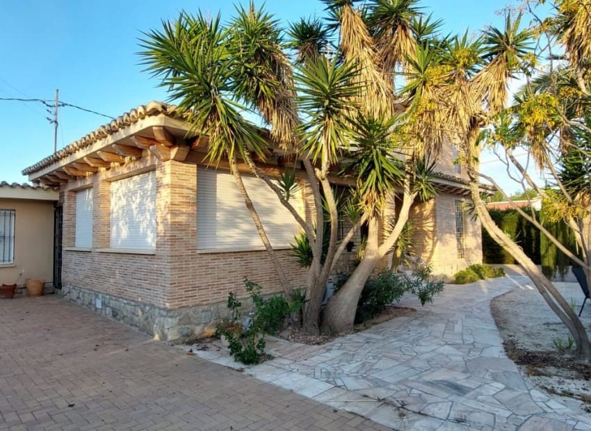 5 soverom Villa til salgs i Busot med svømmebasseng - € 575 000 (Ref: 8825762)