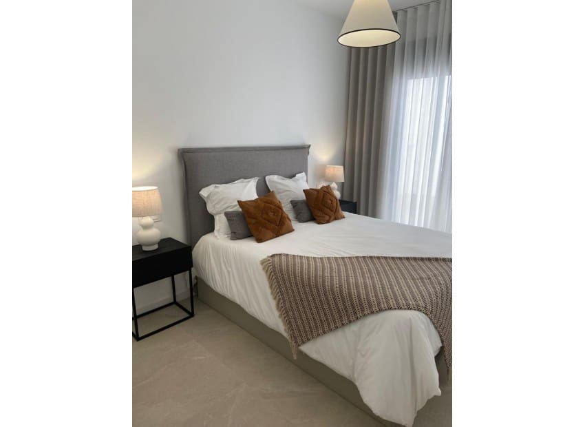 Chalet de 3 habitaciones en San Pedro del Pinatar en venta con piscina - 345.000 € (Ref: 8825768)