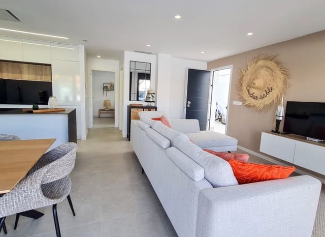 3 bedroom Villa for sale in San Pedro del Pinatar ciudad, San Pedro del Pinatar with pool - € 395,000 (Ref: 8825771)