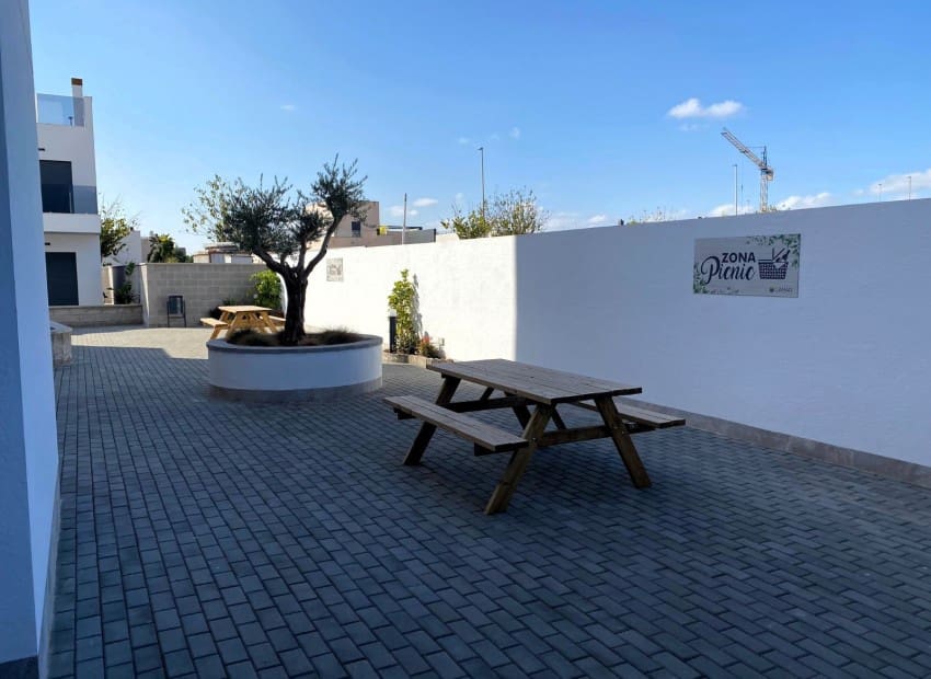 2 slaapkamer Appartement te koop in Pilar de la Horadada met zwembad garage - € 269.900 (Ref: 8825772)