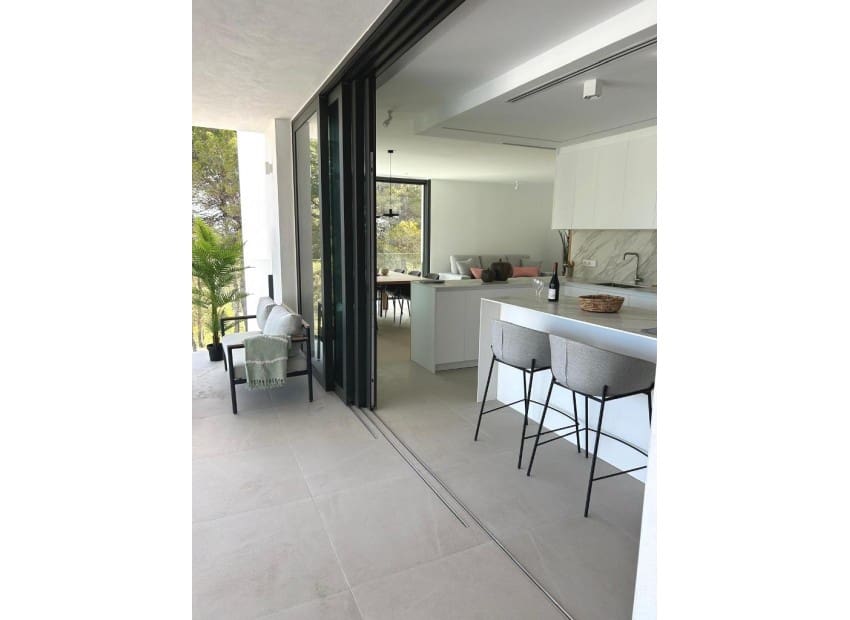 5 makuuhuone Huvila myytävänä paikassa Moraira mukana uima-altaan - 1 585 000 € (Ref: 8825777)