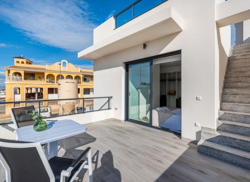 3 bedroom Villa for sale in Benijofar with pool - € 350,000 (Ref: 8825781)