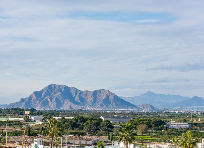 3 bedroom Villa for sale in Benijofar with pool - € 350,000 (Ref: 8825781)