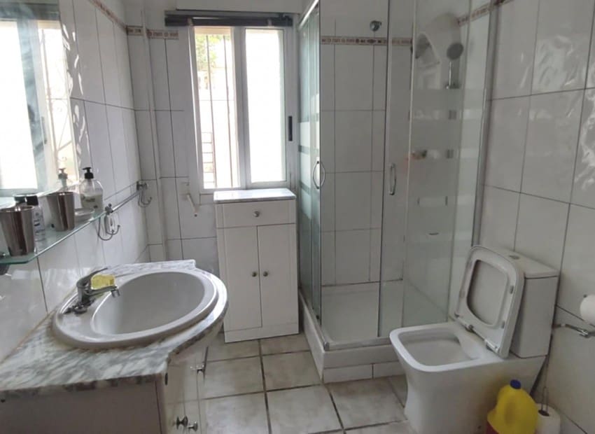 8 quarto Moradia para venda em Orxeta com piscina - 375 000 € (Ref: 8825782)