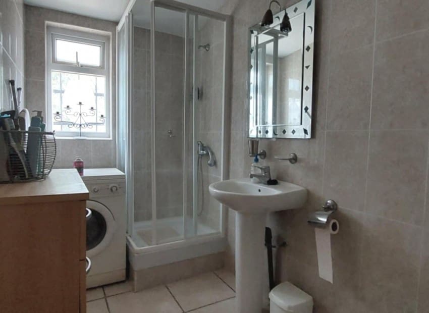 8 quarto Moradia para venda em Orxeta com piscina - 375 000 € (Ref: 8825782)