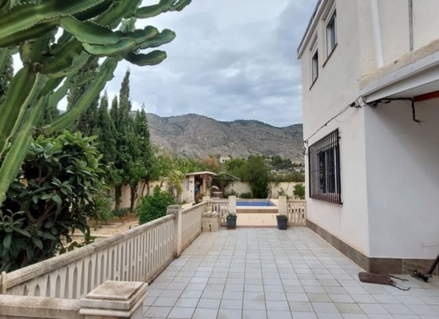 8 bedroom Villa for sale in Orxeta with pool - € 375,000 (Ref: 8825782)