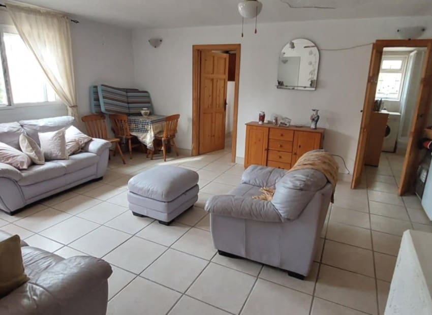 8 quarto Moradia para venda em Orxeta com piscina - 375 000 € (Ref: 8825782)