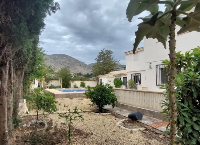 8 bedroom Villa for sale in Orxeta with pool - € 375,000 (Ref: 8825782)