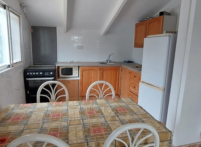 8 quarto Moradia para venda em Orxeta com piscina - 375 000 € (Ref: 8825782)