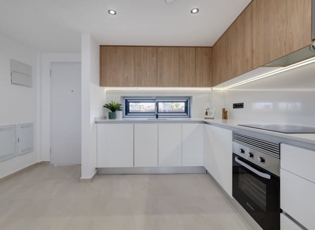 Apartamento de 2 habitaciones en Centro, Los Alcázares en venta con piscina garaje - 235.000 € (Ref: 8825783)